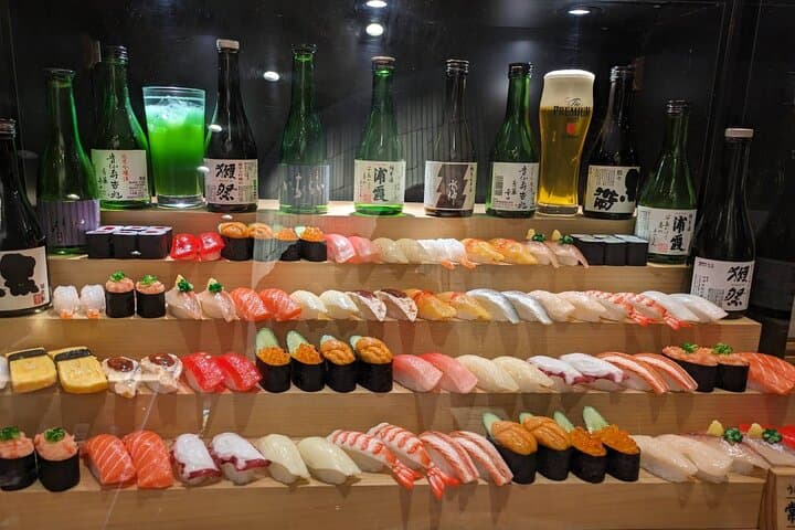 Tokyo: Food Tour in Ueno's Ameyoko Market — photo 11