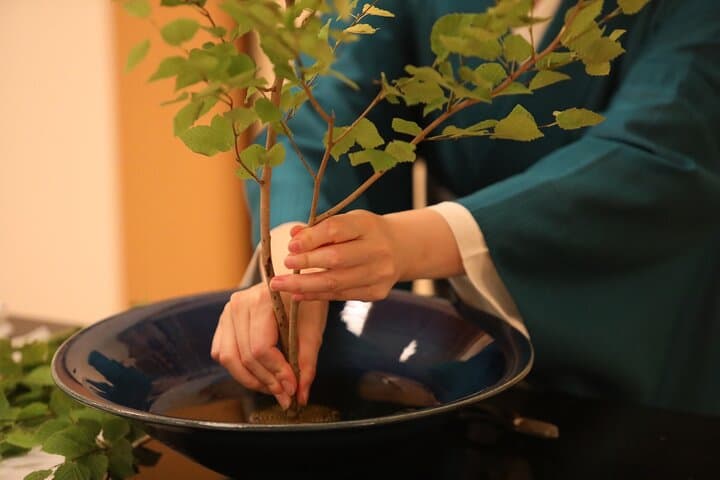 Group charter Japanese Traditional Flower Arrangement in Tokyo — photo 7