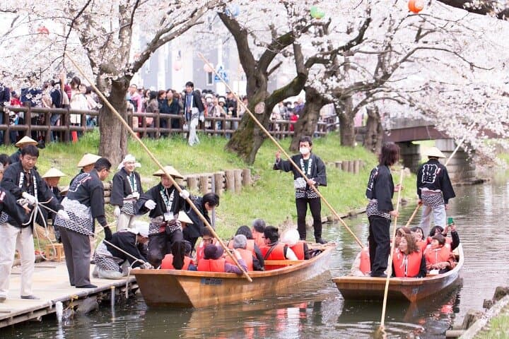 From Tokyo : Mount Fuji, Oishi Park & Kawagoe & Fuji-Q Highland — photo 16