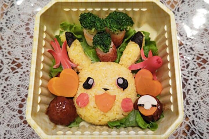 Making a Pokémon Pikachu character Bento — photo 13
