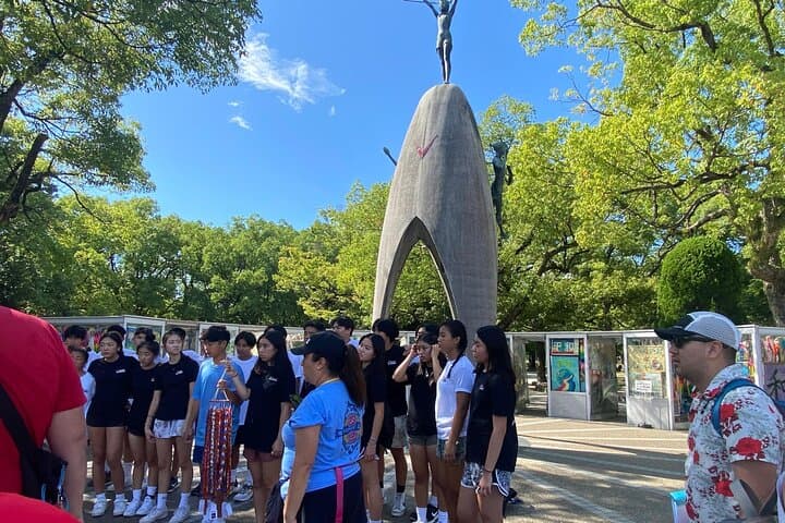 Hiroshima Peace Park & A-Bomb Dome Private Walking Tour (4 Hours) — photo 4