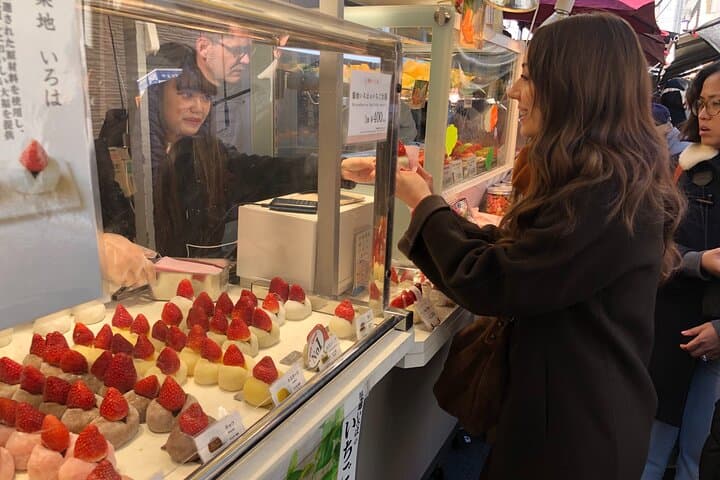 From Ocean to Chopsticks Tsukiji Market Food Tour By Local Expert — photo 15