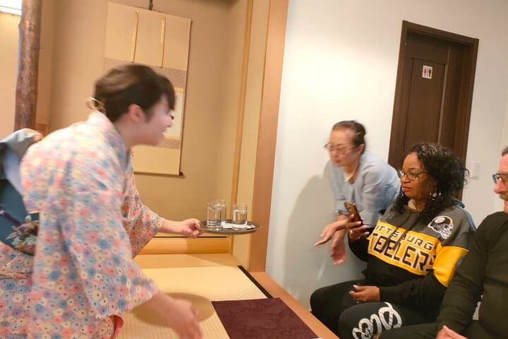 Old Meets Yumm Yanaka Friendly Food Tour with a Local Touch — photo 15
