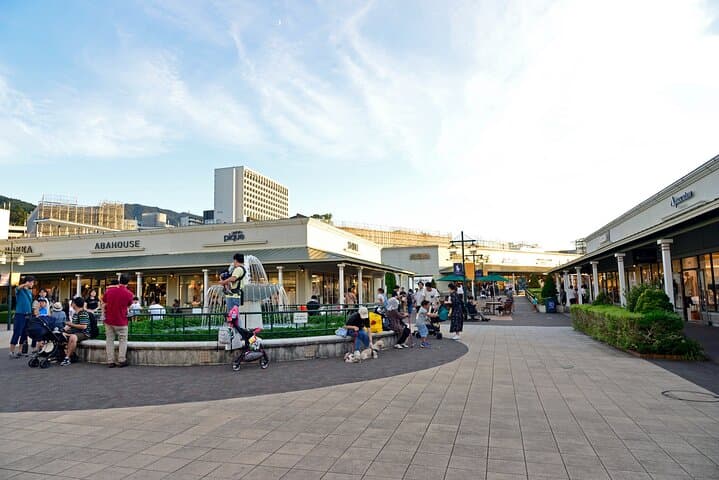 Private Shopping Tour from Tokyo city to Gotemba Premium Outlets — photo 6