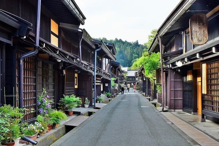Shirakawago and Hida Takayama Tour From Nagoya — photo 3