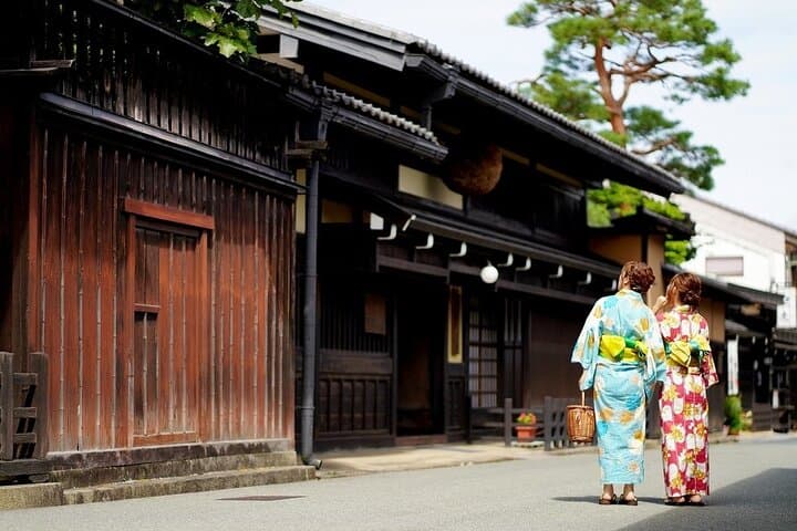 Shirakawago and Hida Takayama Tour From Nagoya — photo 4