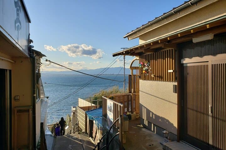 Hiking Tour in Enoshima with a Local Guide — photo 3