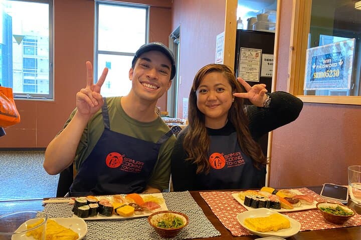 Sushi Making and Sake Tasting Experience — photo 6
