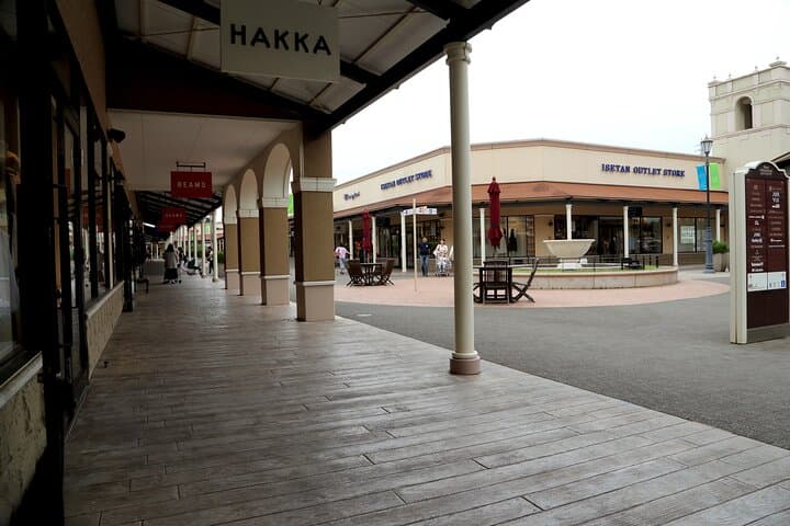Private Shopping Tour from Tokyo to Ami Premium Outlets — photo 1