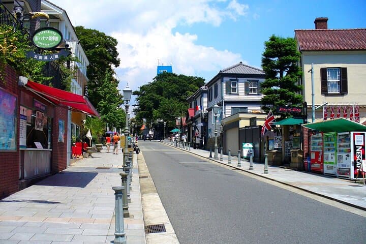 Full Day Walking Tour Around Kobe Mountains Sea and Sake — photo 2