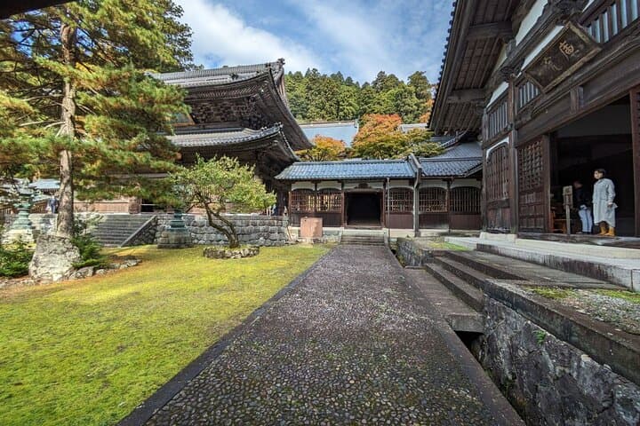 Full Day Tour Eiheiji Buddhist Temple and Fukui City Castle Town — photo 7
