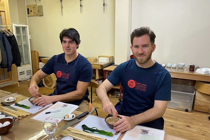 Sushi Making and Sake Tasting Experience — photo 11