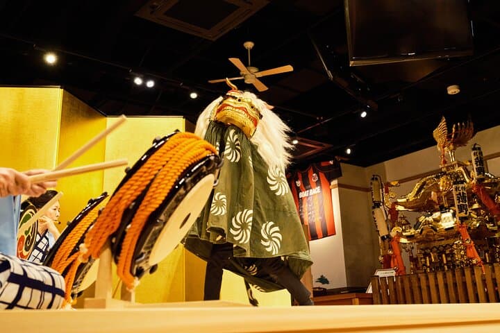 Japanese traditional Shishimai Dance and Private Hokkaido Dinner — photo 8