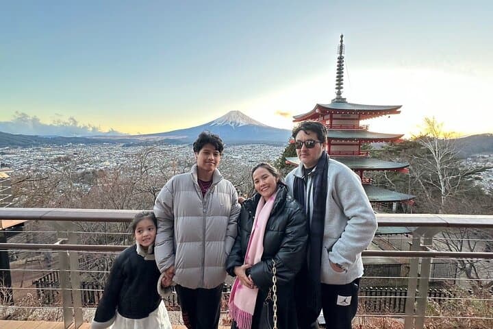Private Mount Fuji and Hakone City Tour In luxury car from Tokyo — photo 2