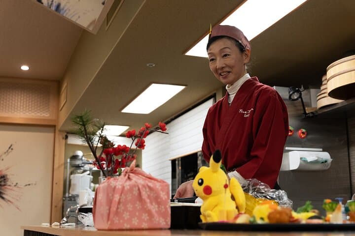 Making a Pokémon Pikachu character Bento — photo 6