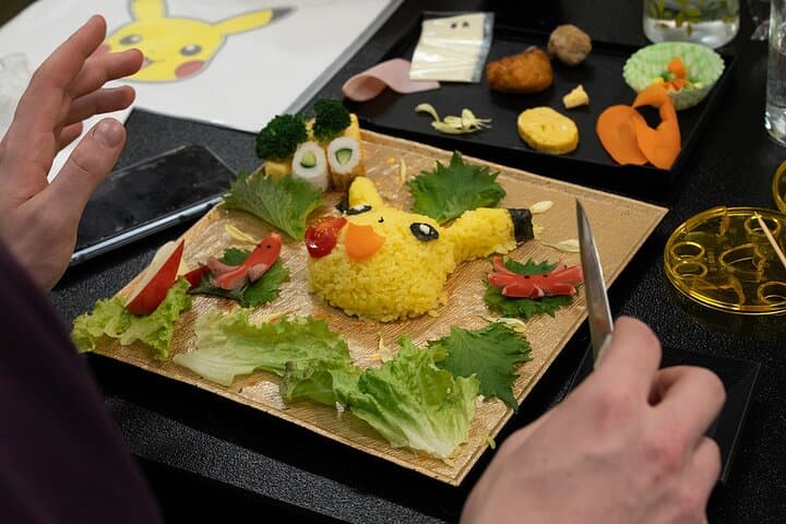 Making a Pokémon Pikachu character Bento — photo 14