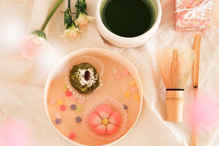 Experience Tsumami Zaiku and Making Wagashi in Tokyo — photo 4