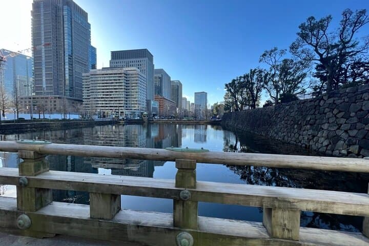 Tokyo walking tour around Imperial Palace and Tokyo Station — photo 2