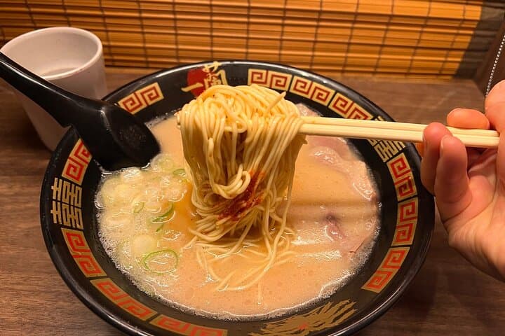 Tokyo: Anime & Manga Tour with Ramen Lunch in Shibuya — photo 13