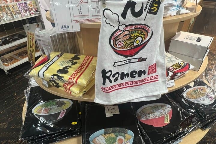 Yokohama: Cup Noodles and Ramen Museum Tour — photo 7