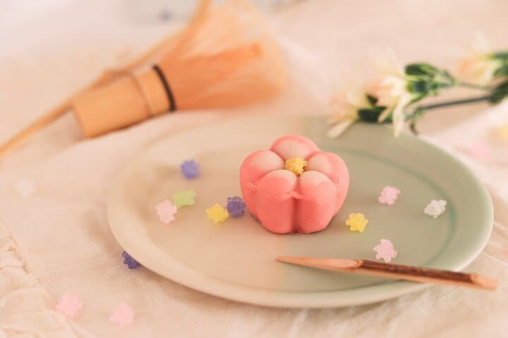 Experience Tsumami Zaiku and Making Wagashi in Tokyo — photo 6