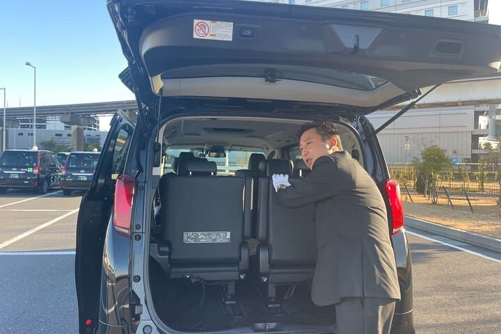 Private transfer from Kansai International airport to Osaka — photo 3