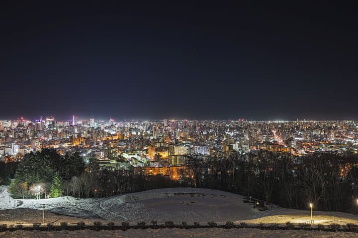 Exploring Hokkaido Nightlife Susukino Evening Walking Tour — photo 10