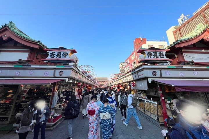 Tokyo: Asakusa Walking Tour of Sensoji Temple & Surroundings — photo 1