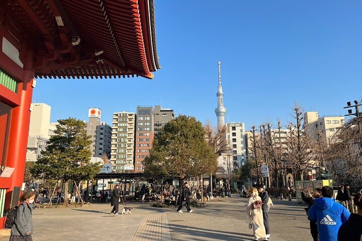 Tokyo: Asakusa Walking Tour of Sensoji Temple & Surroundings — photo 12