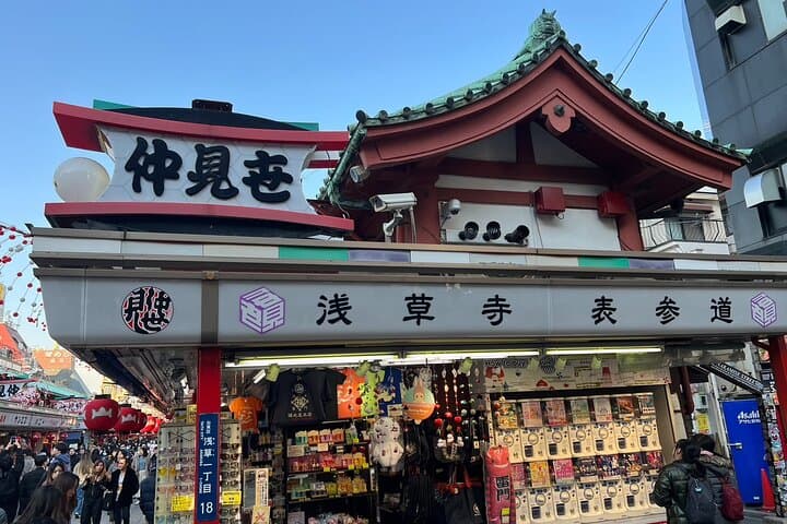 Tokyo: Asakusa Walking Tour of Sensoji Temple & Surroundings — photo 13