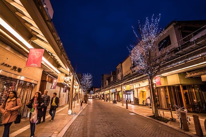 Takayama Night Tour – Lantern-Lit Streets & Heritage Sights — photo 4