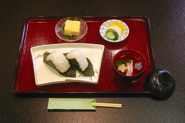 Japanese Traditional Breakfast and Tea Ceremony — photo 3