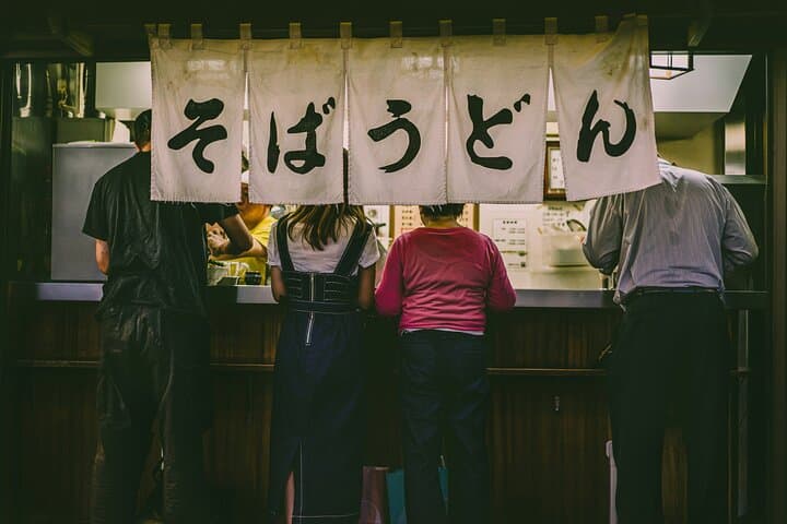 Tokyo : Asakusa and Senso-Ji Walking Tour With A Guide — photo 2