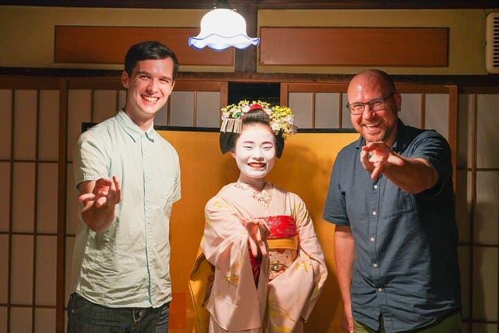 Dinner with Maiko in a Traditional Kyoto Style Restaurant Tour — photo 5