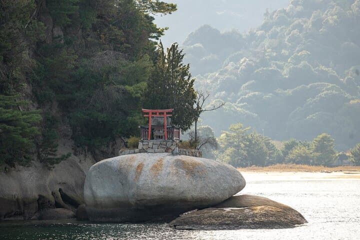 Explore Miyajima Seven Shrines by Cruiser — photo 3