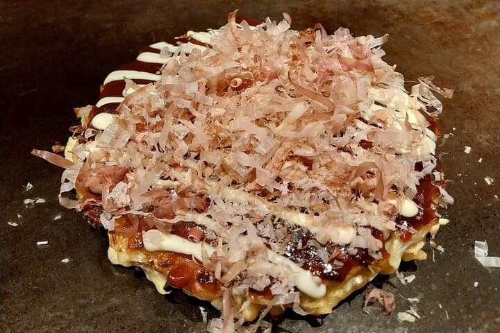 Osaka Food Tour with 10 Classic Japanese Tastings & Drinks — photo 9