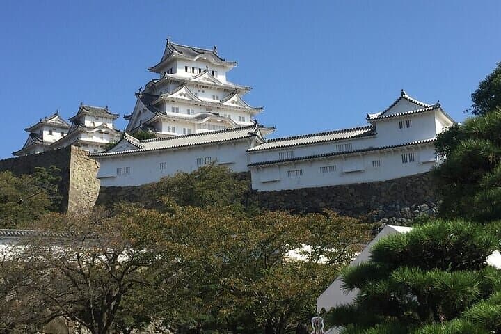 Half-Day Private Guided Tour to Himeji Castle — photo 3