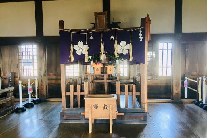 Half-Day Private Guided Tour to Himeji Castle — photo 7