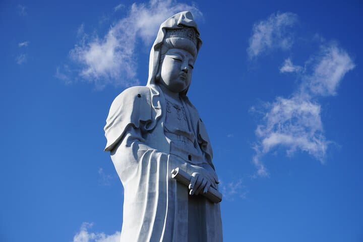Birth of Takasaki's White Robed Kannon Statue Guided Tour — photo 4