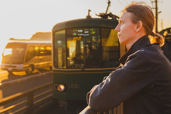 Kamakura Tour with Pro Photographer: Anime Train & Fuji Sunset — photo 8