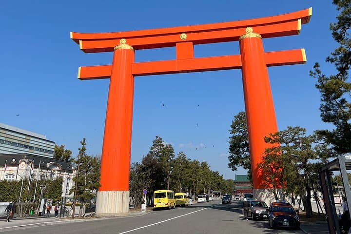 Start from Kyoto Station: Early Morning E-Bike Tour with Kyotoite — photo 11