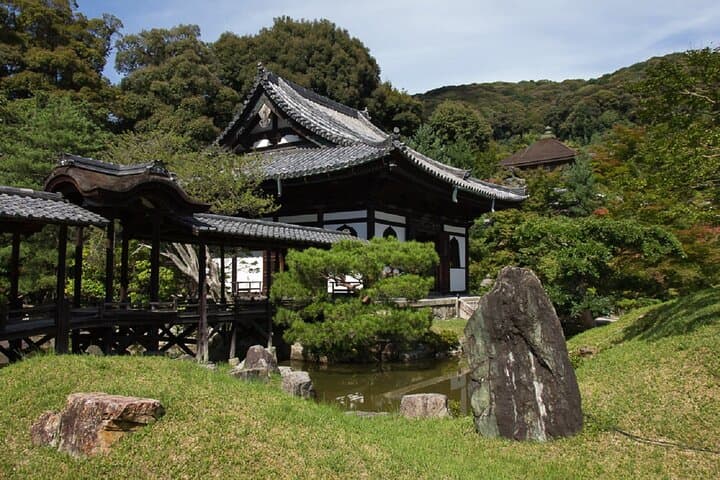 Kiyomizudera, Higashiyama and Yasaka Shrine Guided Walking Tour — photo 2