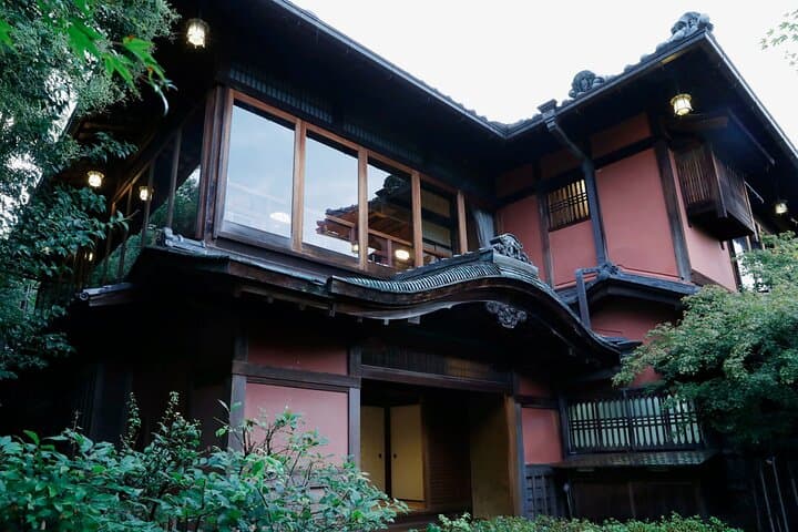 Private Food and Architecture Walking Tour in Kinsuite — photo 4