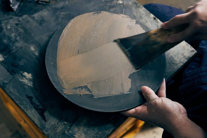 Hiroshima:Private lacquer workshop experience tour(gift included) — photo 3