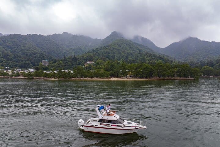 Explore Miyajima Seven Shrines by Cruiser — photo 4