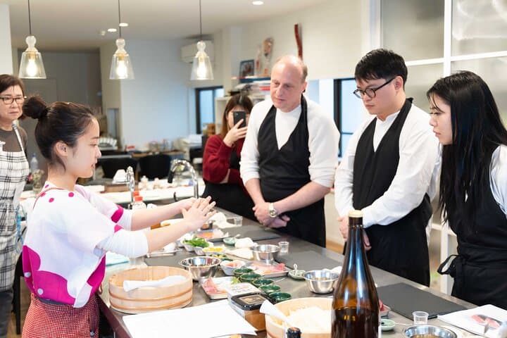 Kyoto: Enjoy Sushi & Market Tour! Best for Family & Couple! — photo 8