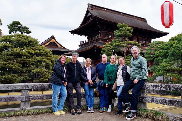 Food & Culture Walk in Nagano: Oyaki, Sake, Matcha & Zenkoji — photo 12