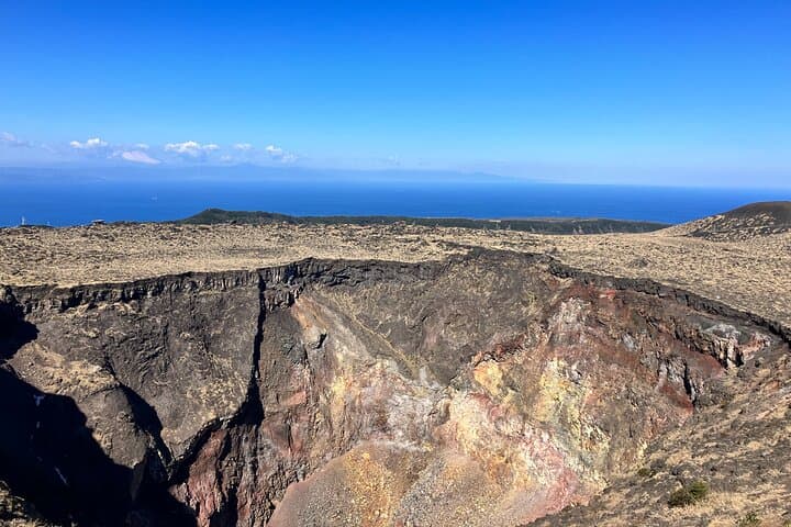 Trekking Volcanic Island in Izu Oshima — photo 2
