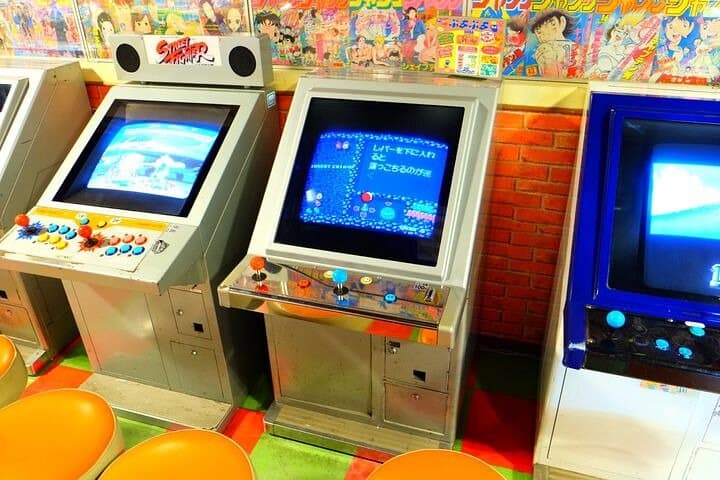 Private Akihabara Retro Tokyo Anime Game Maid Cafe Tour w/ pickup — photo 11
