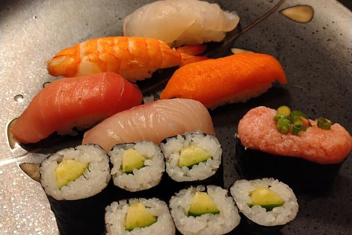 Sushi Making Class — photo 1